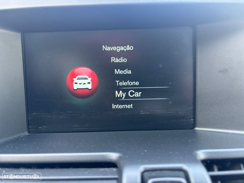 Volvo XC 60 2.0 D4 R-Design - 34