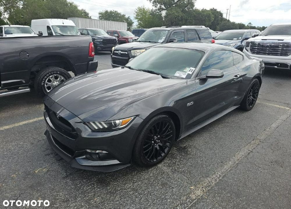 Ford Mustang - 1