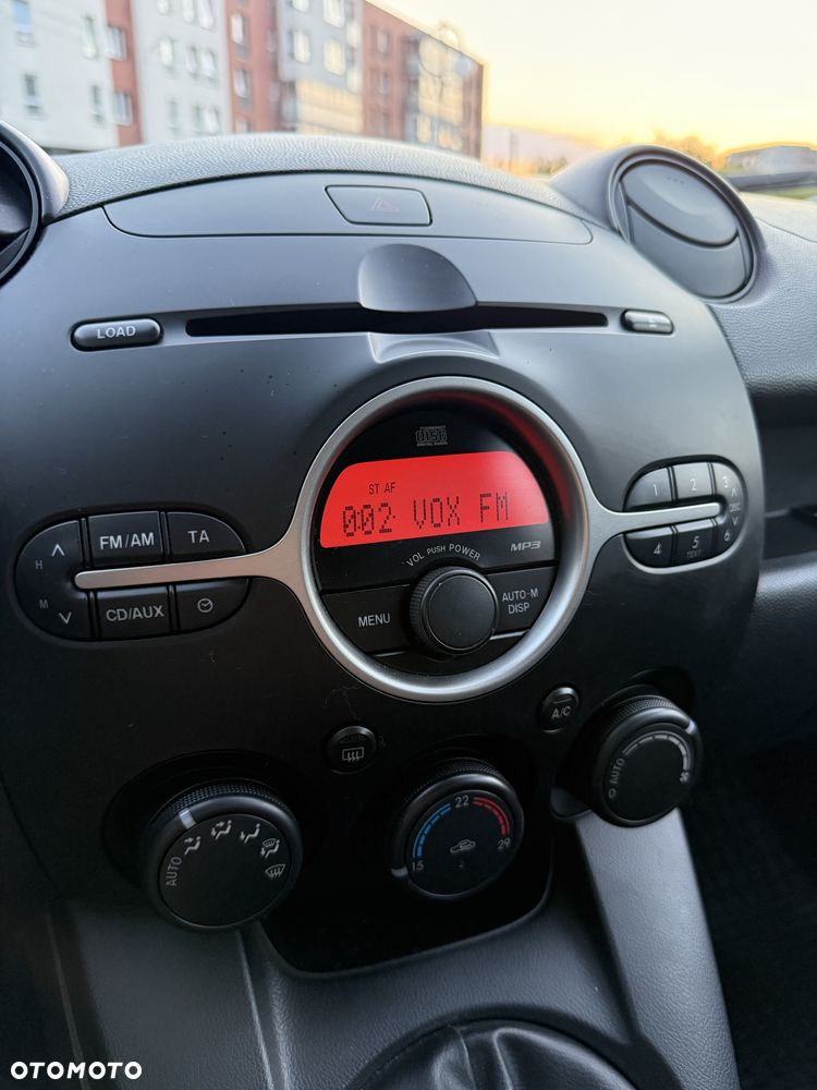 Mazda 2 - 7