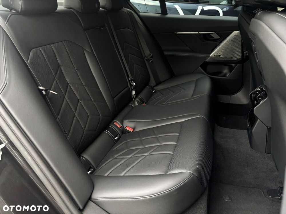 BMW Seria 5 520d xDrive mHEV M Sport - 27