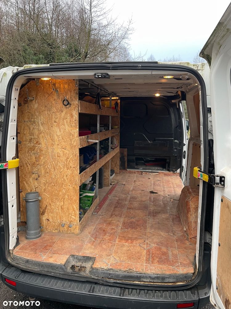 Ford TRANSIT CUSTOM - 11