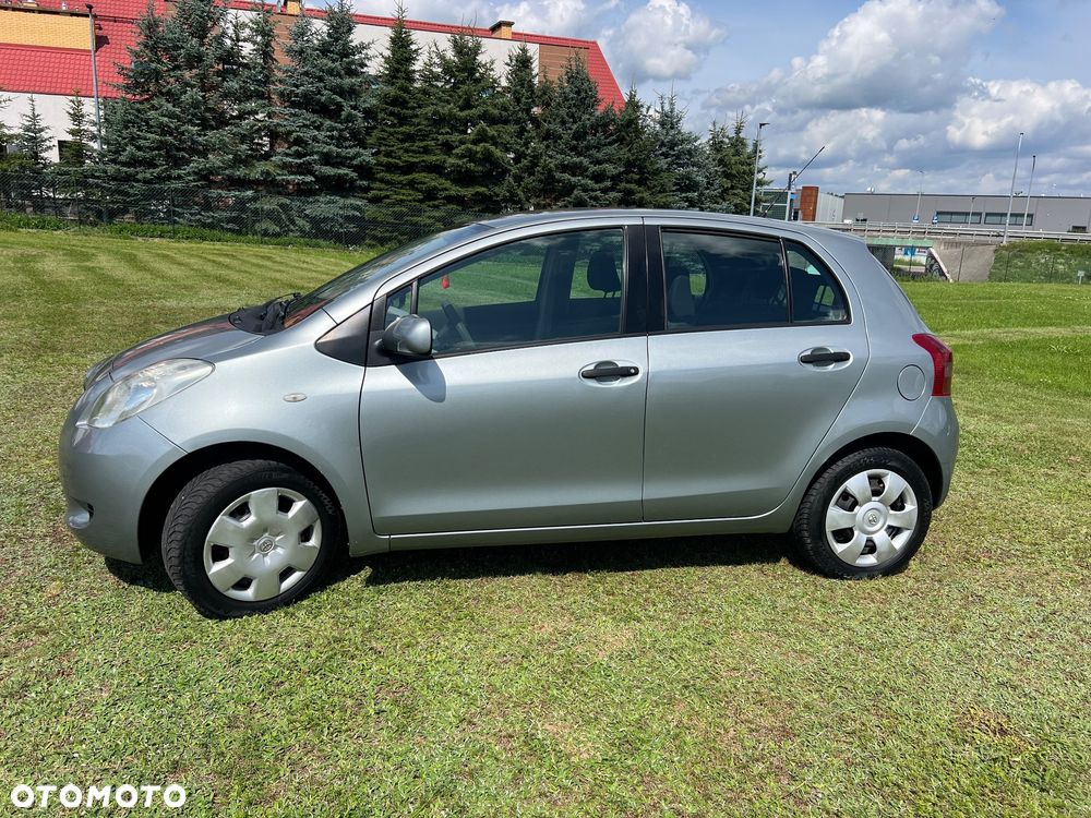 Toyota Yaris 1.0 Terra A/C - 2