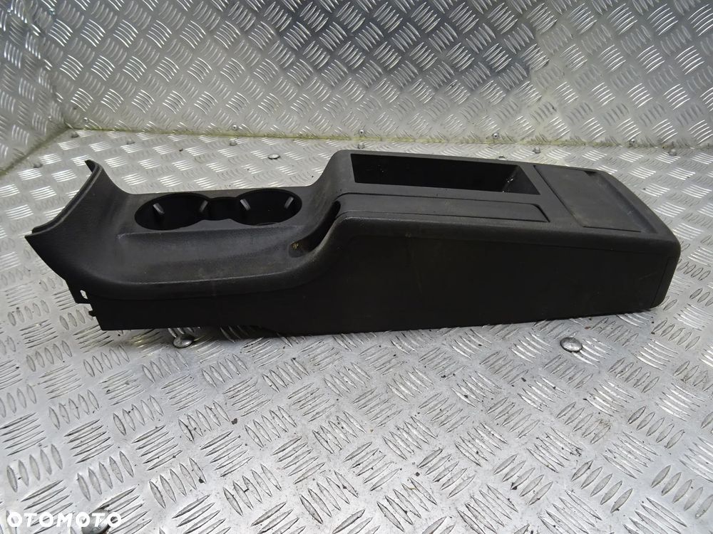 VW PASSAT B5 LIFT KOMBI 2.0 TDI TUNEL ŚRODKOWY - 4