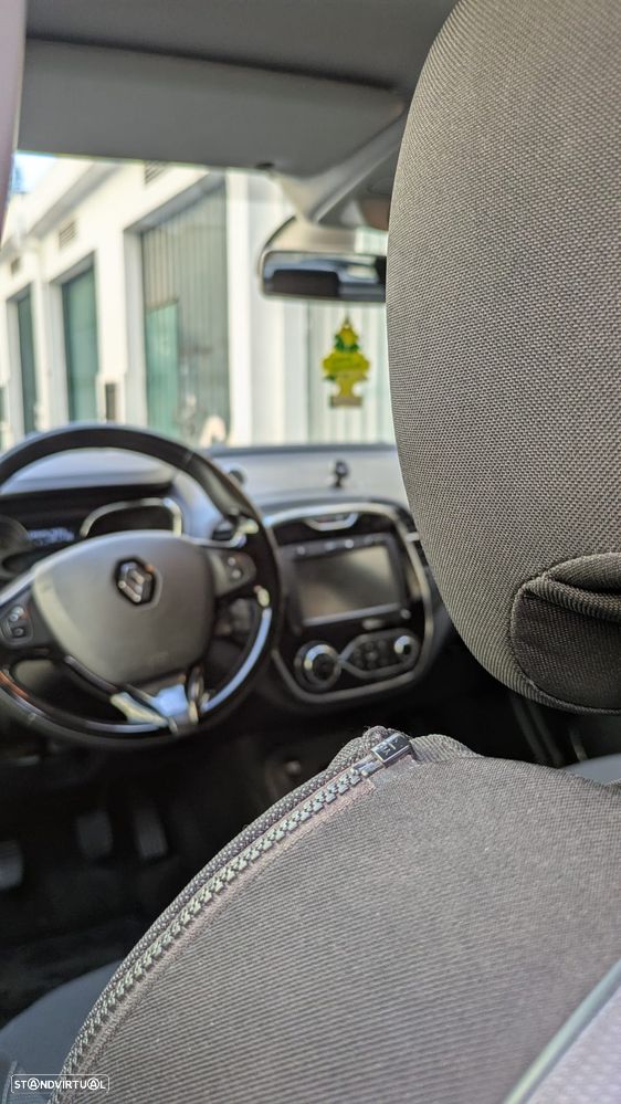 Renault Captur 1.5 dCi Exclusive - 10