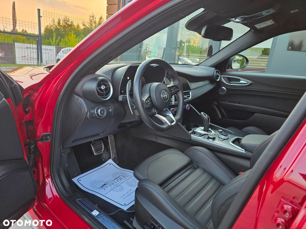 Alfa Romeo Giulia 2.0 Turbo Tributo Italiano Q4 - 18