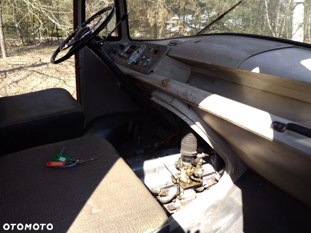 Mercedes-Benz L407 - 21