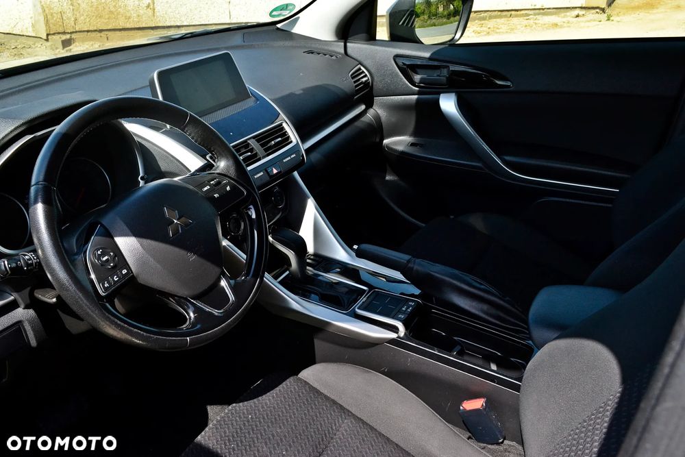 Mitsubishi Eclipse Cross 1.5 T-MIVEC (ClearTec) CVT 2WD Active - 12