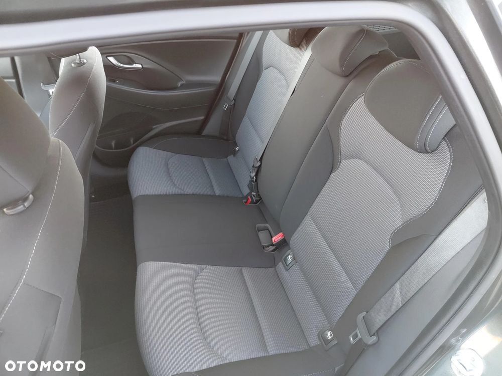 Hyundai i30 1.0 T-GDI Classic + DCT - 16