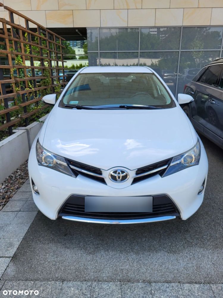 Toyota Auris 2.0 D-4D Dynamic - 1