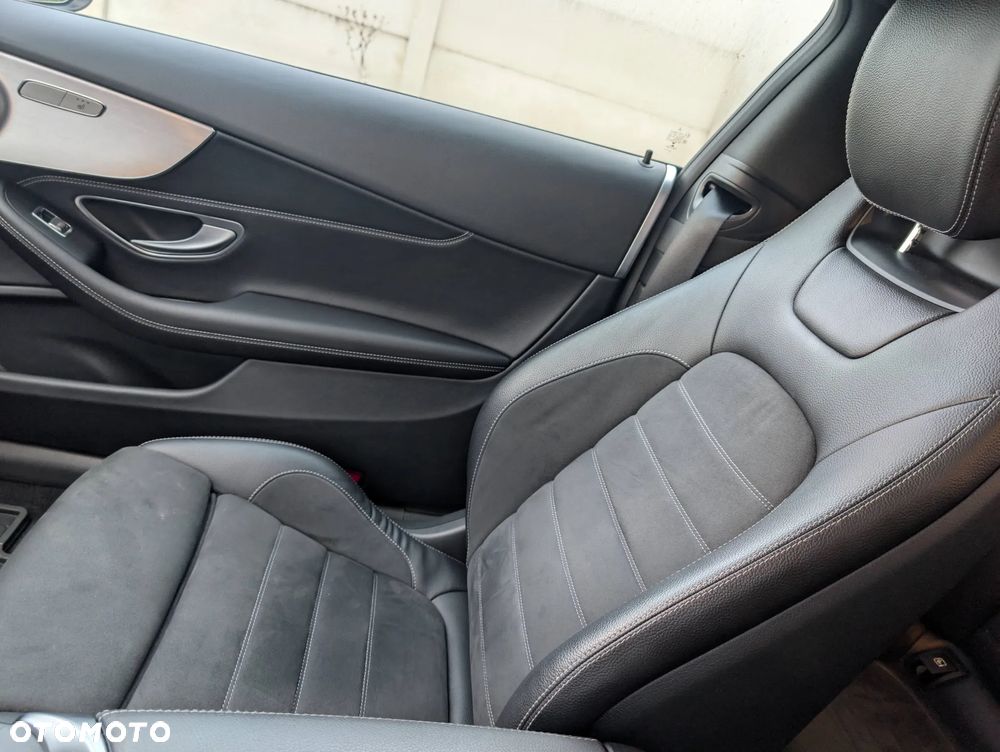 Mercedes-Benz Klasa C 300 Coupe 9G-TRONIC AMG Line - 17