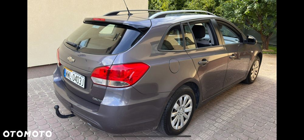Chevrolet Cruze 1.6 LS - 3