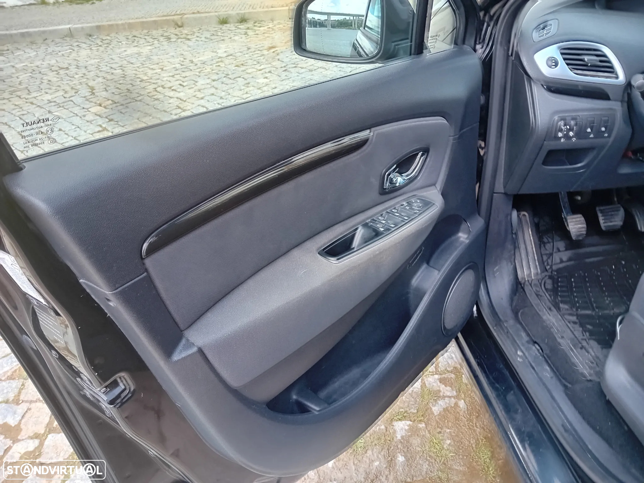 Renault Scénic 1.5 dCi Dynamique S - 11