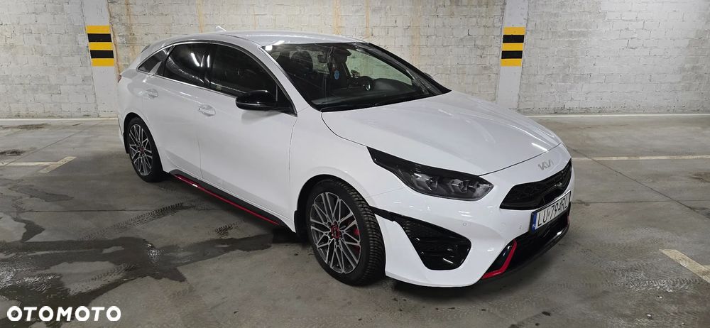 Kia ProCeed - 1