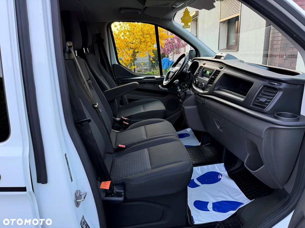Ford Transit Custom 290 L2H1 Limited - 28