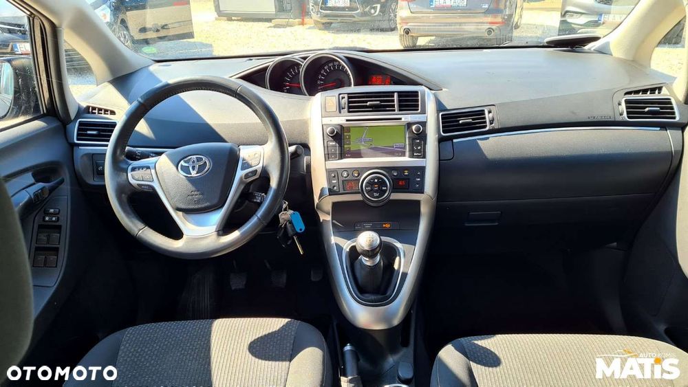 Toyota Verso - 4