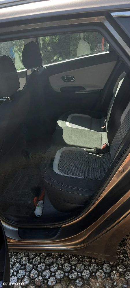 Kia Ceed 1.6 GDI L - 13