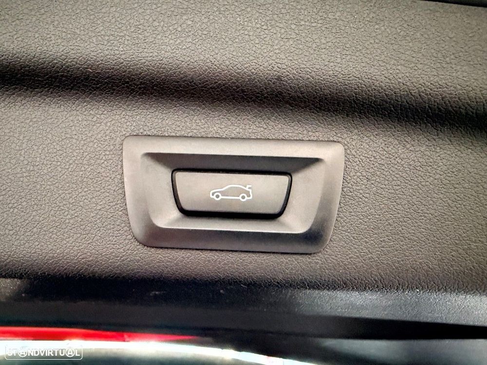 BMW 225xe Active Tourer e xDrive Edição Optimized - 39