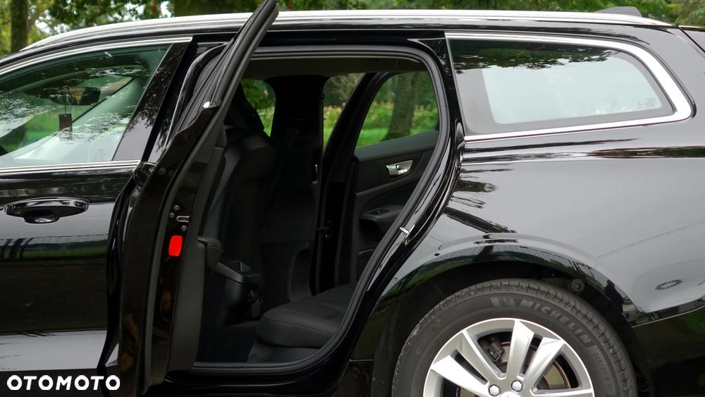 Volvo V60 D4 AWD Geartronic - 10