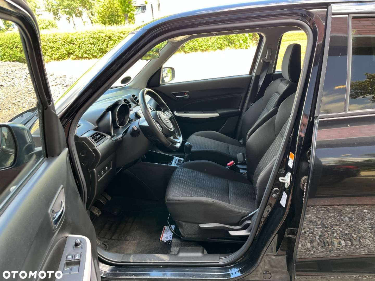 Suzuki Swift 1.2 Premium - 21