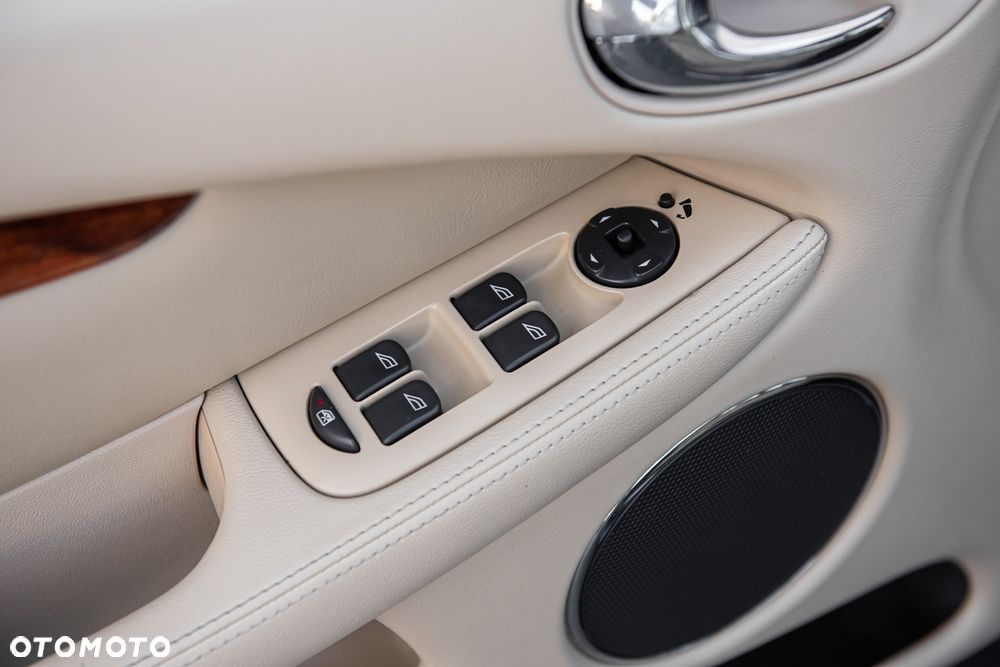 Jaguar X-Type 2.5 Executive - 17