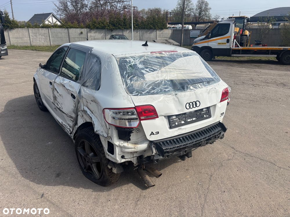 Audi A3 Sportback 2.0 TDI DPF quattro S line Sportpaket plus - 6