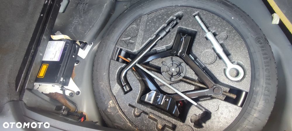 Volvo XC 60 D5 AWD - 21