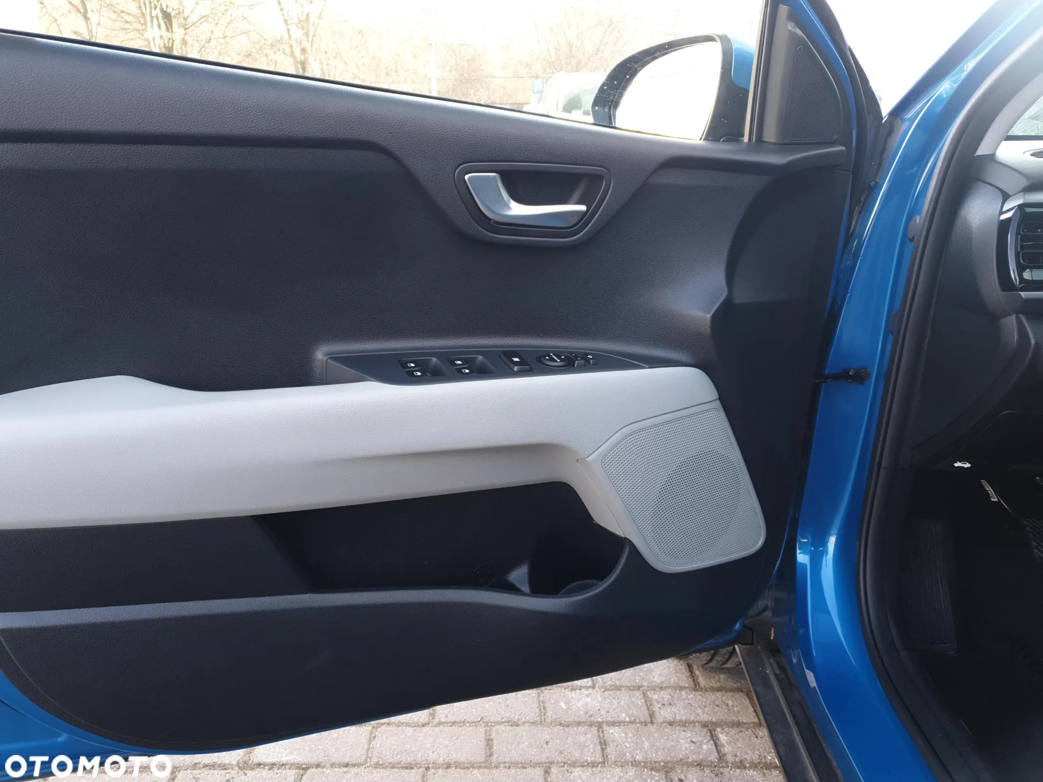 Kia Stonic 1.0 T-GDI L - 10