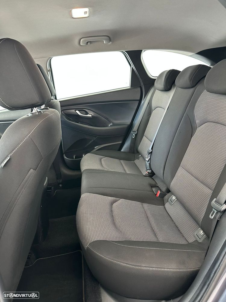 Hyundai i30 CW - 24
