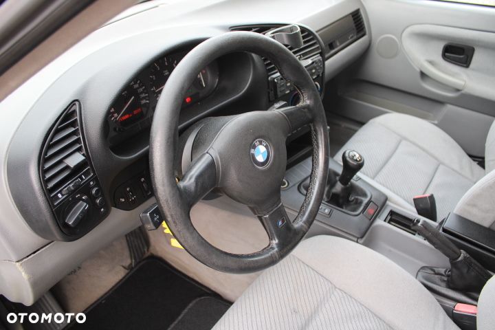 BMW Seria 3 - 14