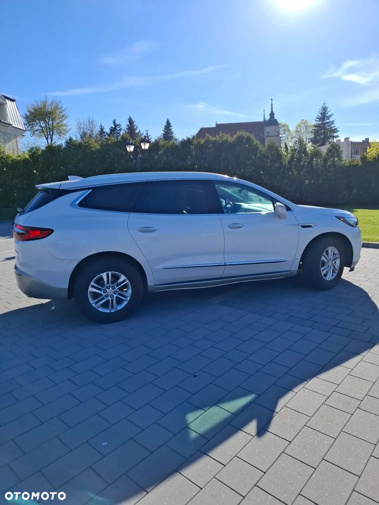 Buick Enclave - 4