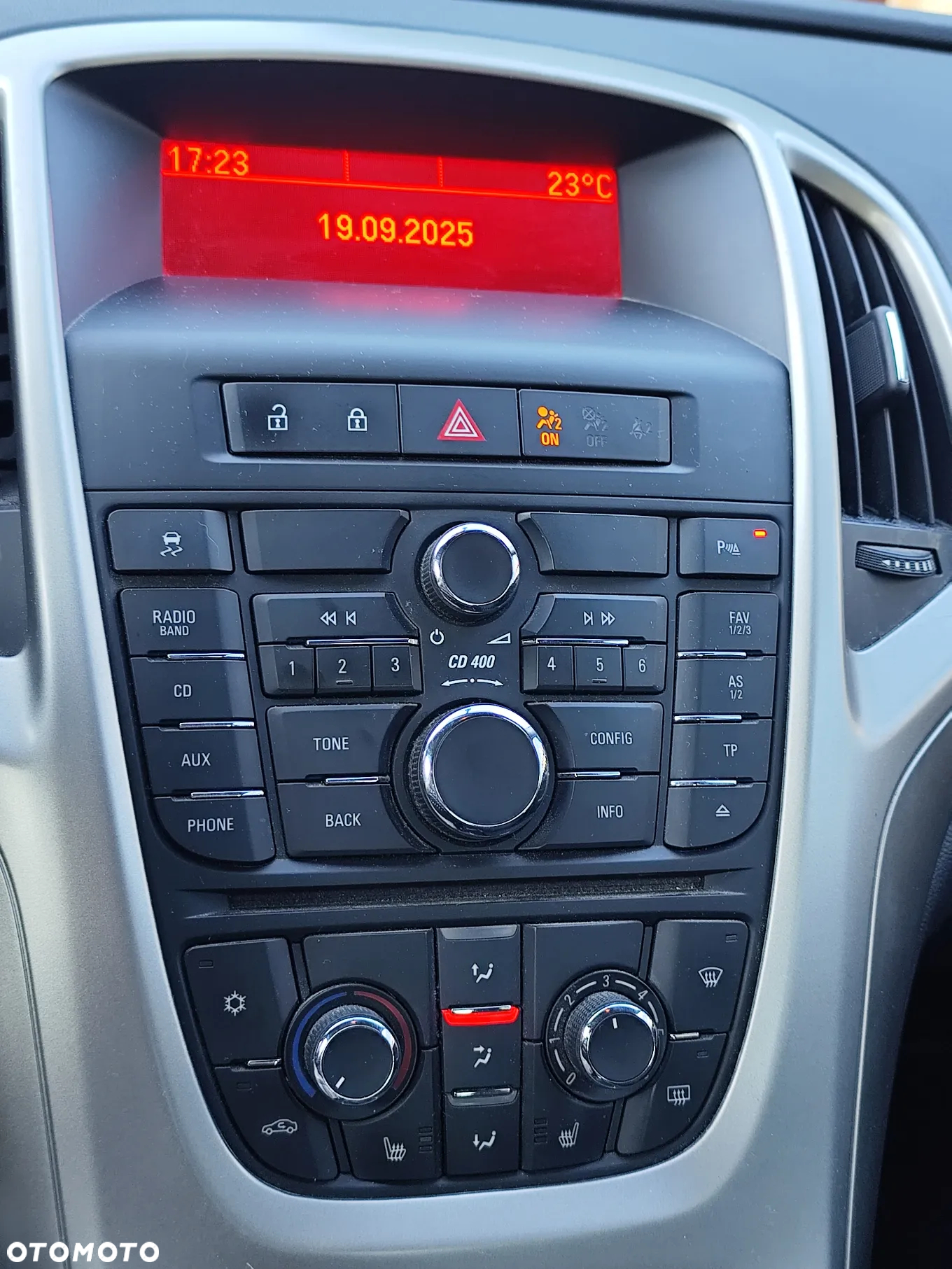 Opel Astra 1.4 Turbo Edition - 11