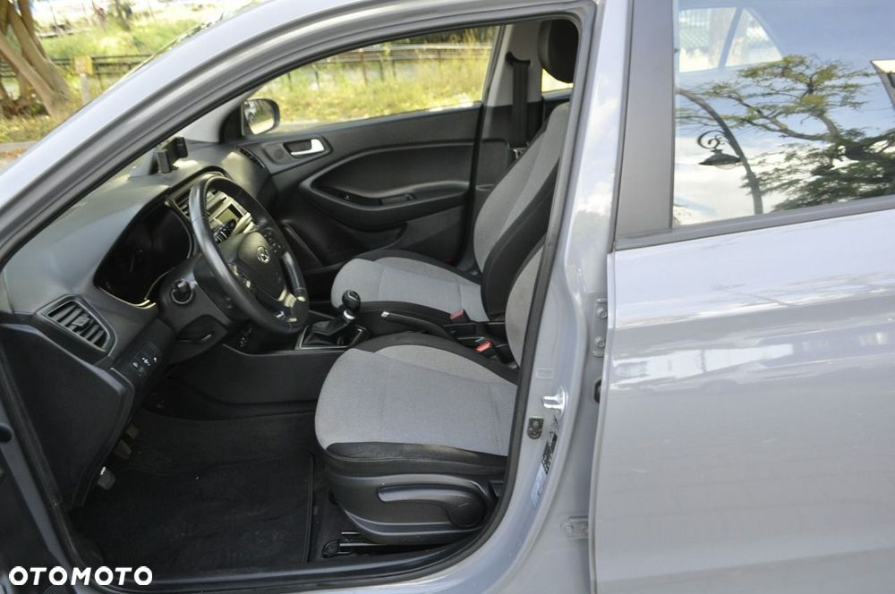 Hyundai I20 2015 photo 5