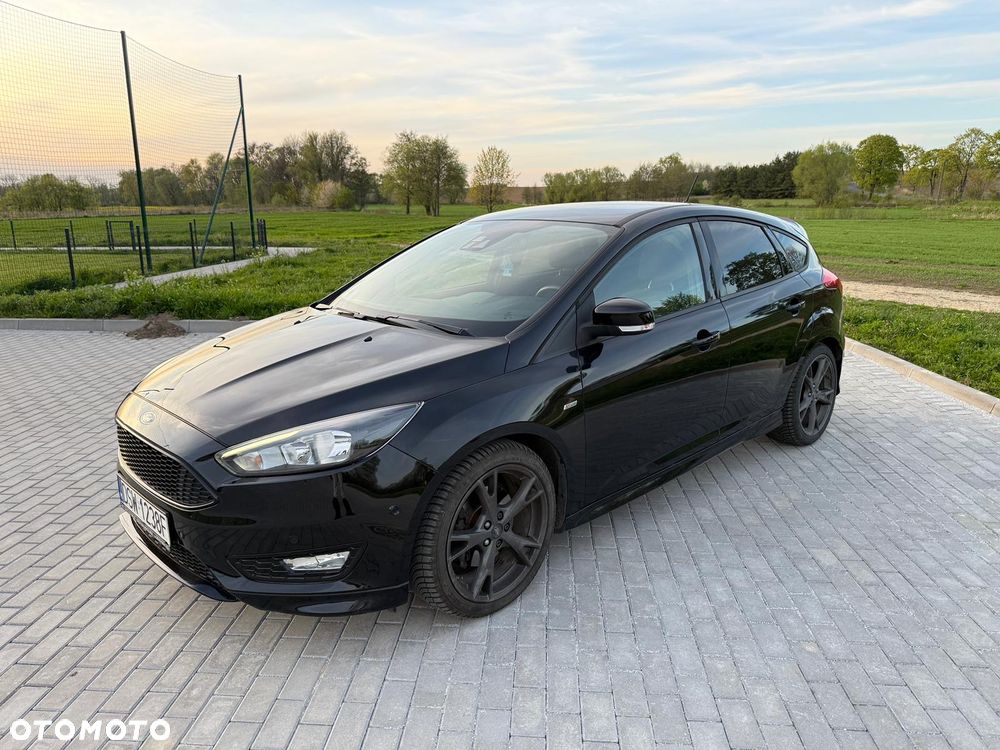 Ford Focus 1.5 EcoBoost ST-Line - 1