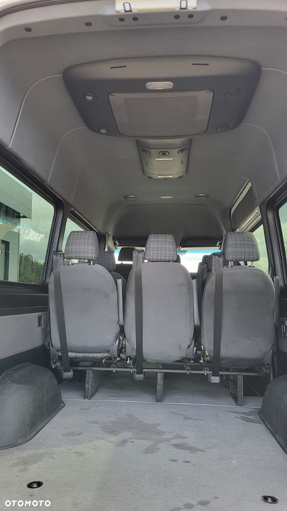Mercedes-Benz Sprinter 907.221 - 13