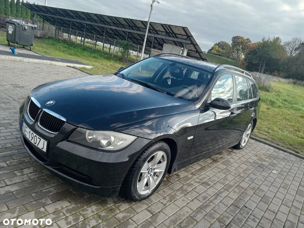 BMW Seria 3 320i - 5
