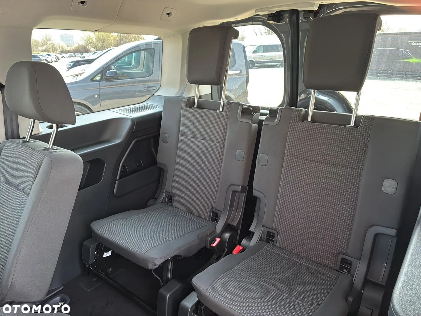 Volkswagen Caddy Maxi 1.5 TSI DSG - 19