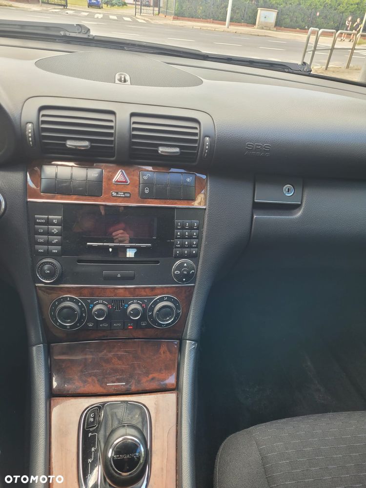 Mercedes-Benz Klasa C 180 Kompressor Automatik Elegance - 17