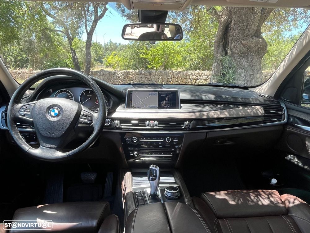 BMW X5 xDrive40d - 23