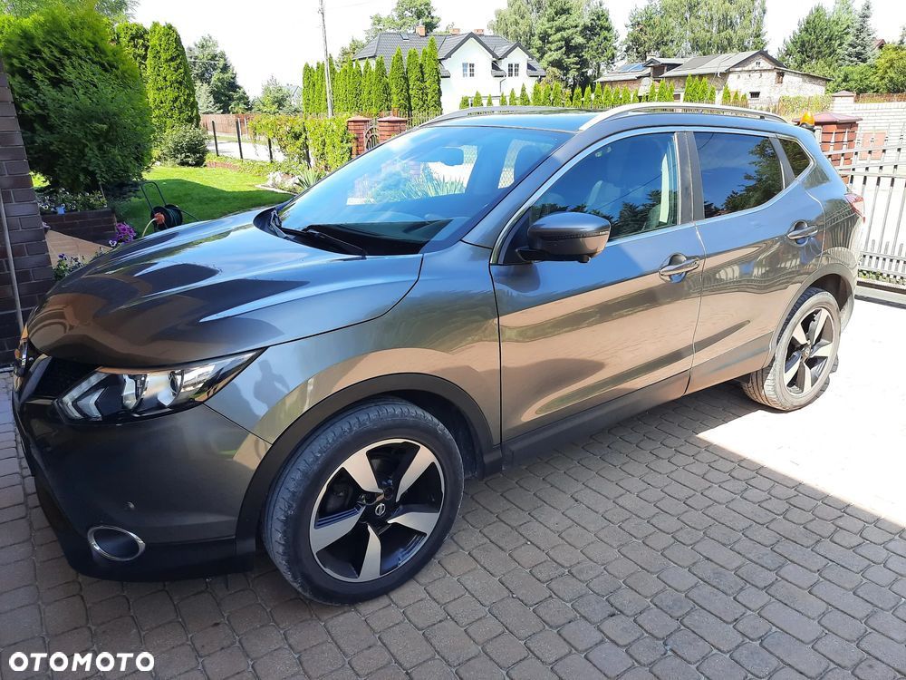 Nissan Qashqai 1.6 DIG-T N-Connecta - 1