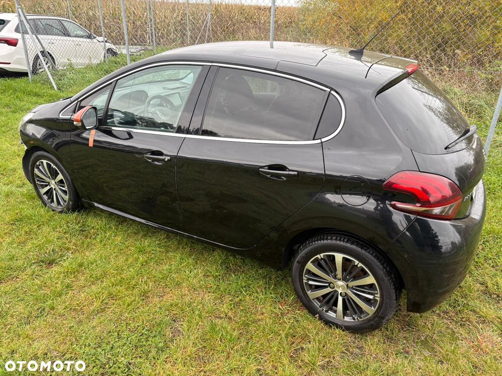 Peugeot 208 1.2 PureTech Allure - 15