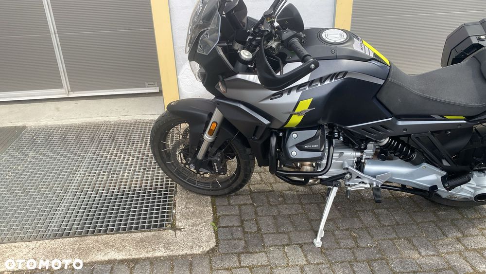 Moto Guzzi Stelvio - 3