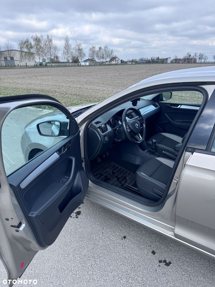 Skoda RAPID 1.0 TSI Ambition - 7