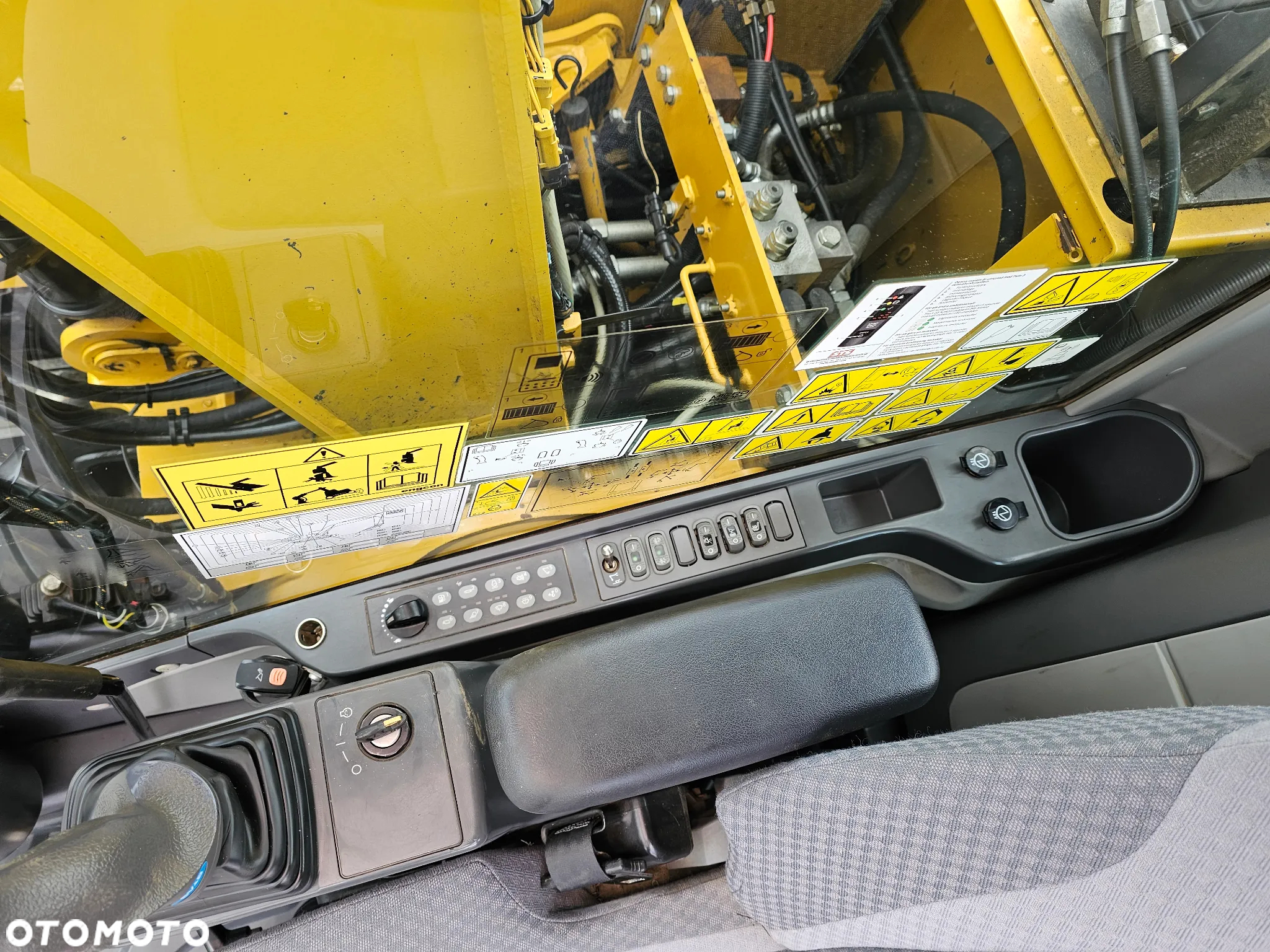 Caterpillar 311F LRR - 25