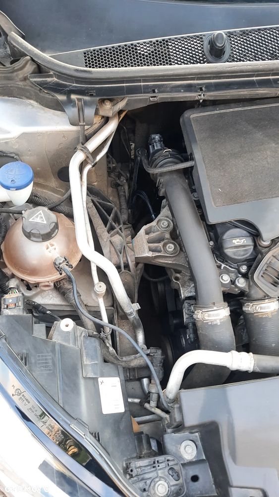 Peugeot 308 1.2 PureTech GPF Active S&S EAT8 - 32
