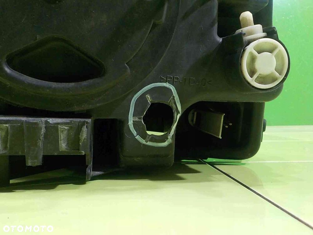 VOLVO XC90 I LIFT 08r XENON lampa prawa przod 31217048 89901785 - 6