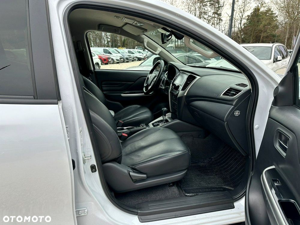 Mitsubishi L200 2.2 d DC Instyle Plus - 19