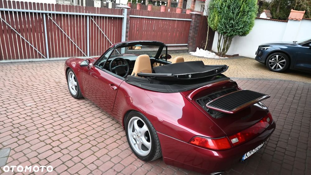 Porsche 911 Carrera - 9