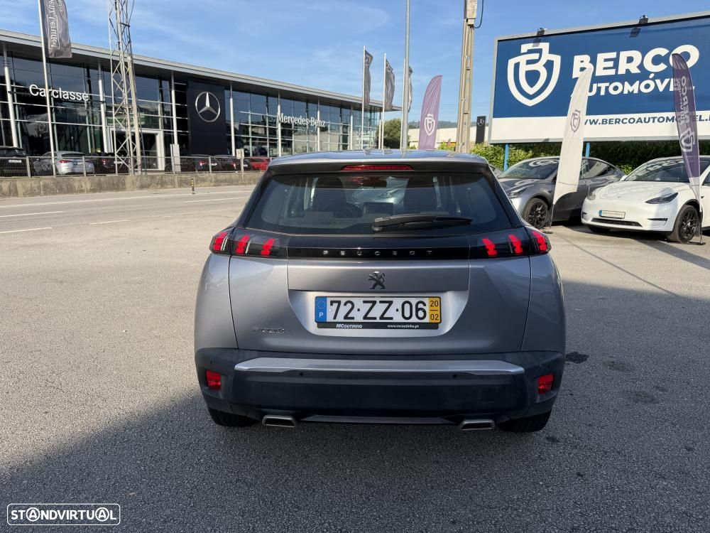 Peugeot 2008 1.2 PureTech Allure Pack - 4