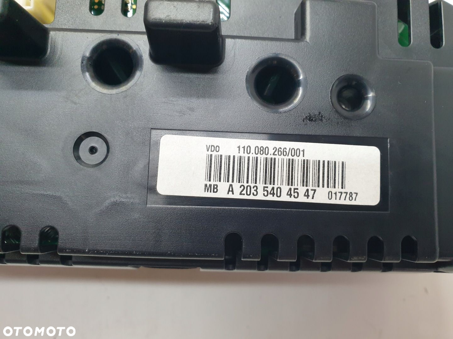 LICZNIK ZEGARY MERCEDES CL203 1.8 2035404547 - 5