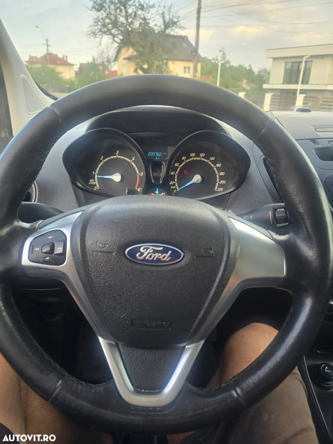 Ford Courier - 12